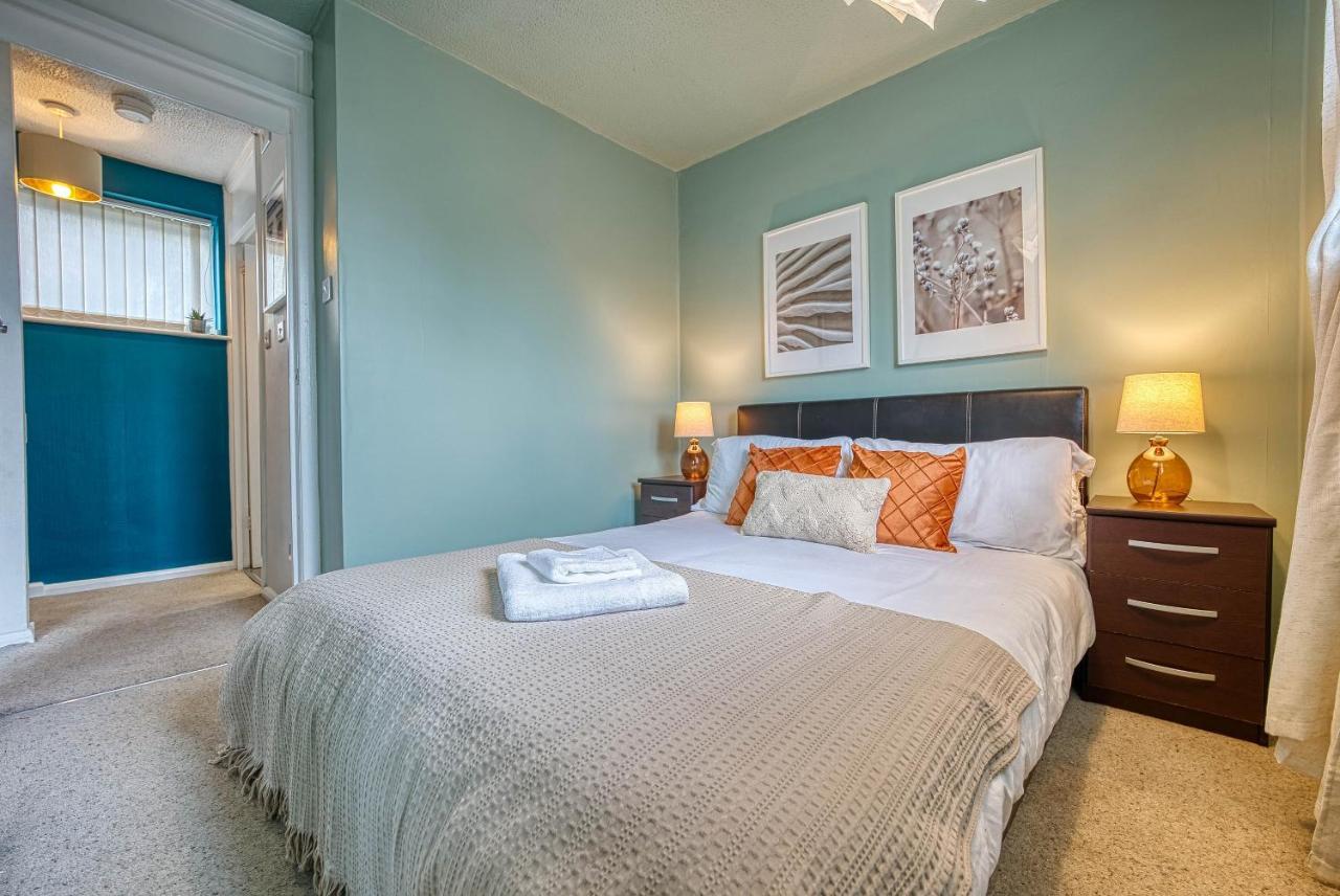 Capri 13 Sa - Contemporary 2 Bedroom House In Loughborough With Free Parking, Close To Loughborough University & M1 Motorway Bagian luar foto