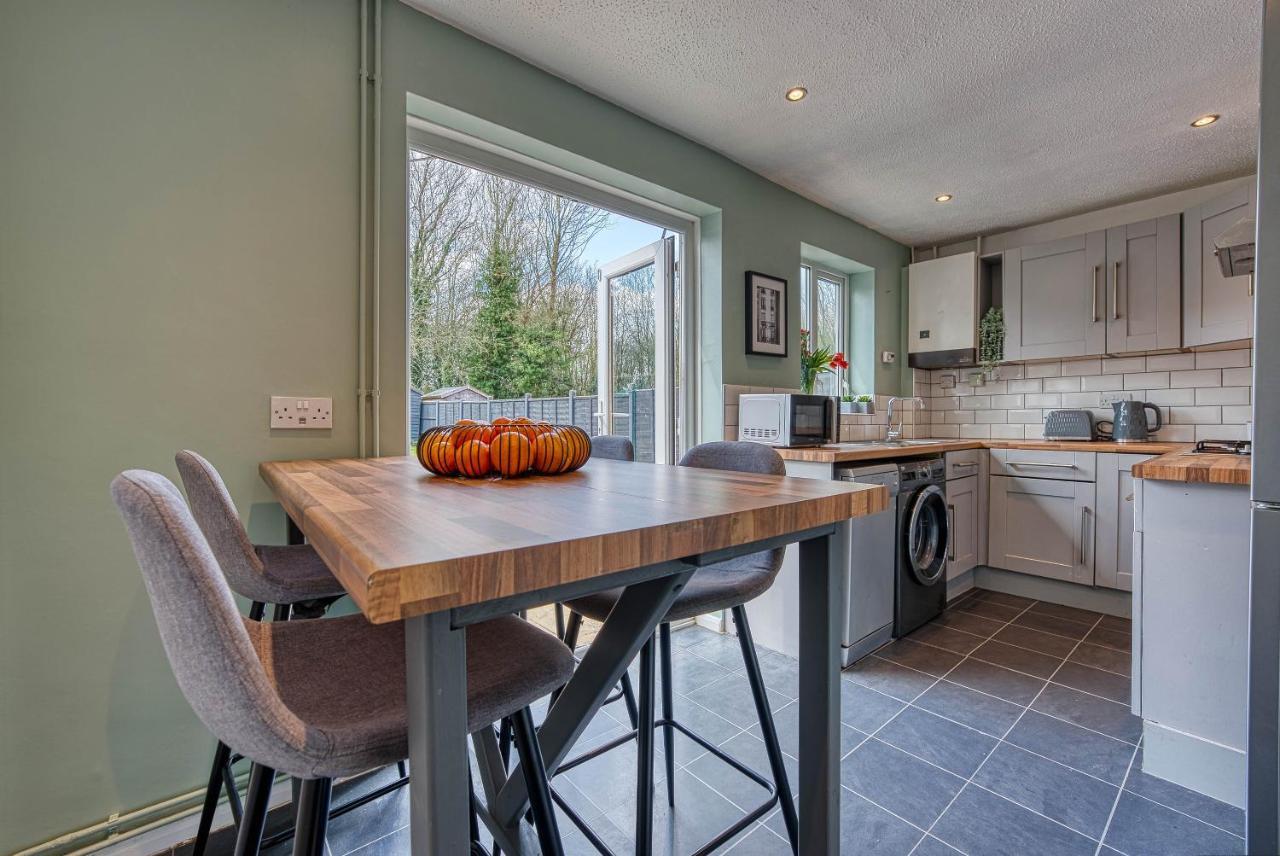 Capri 13 Sa - Contemporary 2 Bedroom House In Loughborough With Free Parking, Close To Loughborough University & M1 Motorway Bagian luar foto