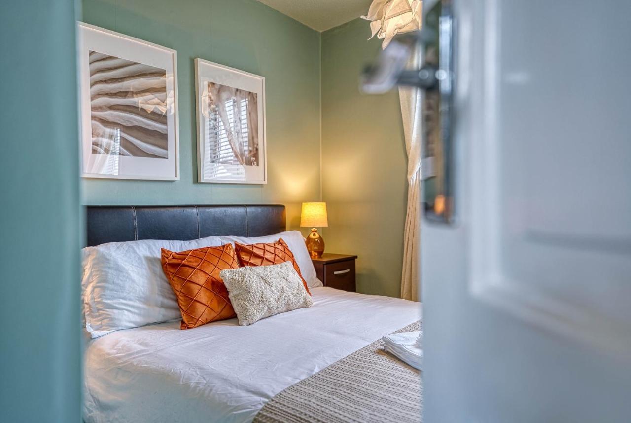 Capri 13 Sa - Contemporary 2 Bedroom House In Loughborough With Free Parking, Close To Loughborough University & M1 Motorway Bagian luar foto