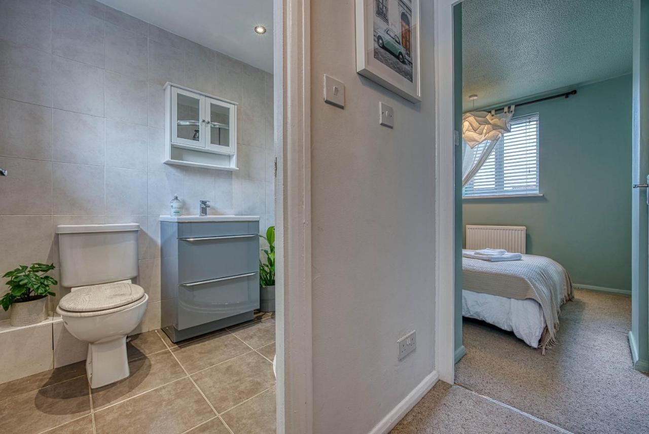 Capri 13 Sa - Contemporary 2 Bedroom House In Loughborough With Free Parking, Close To Loughborough University & M1 Motorway Bagian luar foto